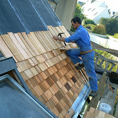 couverture bois - travaux de couverture brest - Pose de Velux brest - travaux de zinguerie landerneau